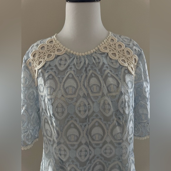 Anthropologie HD in Paris ‘Signa’ Blue Lace Peplum Top – Size 8 - Picture 2 of 4